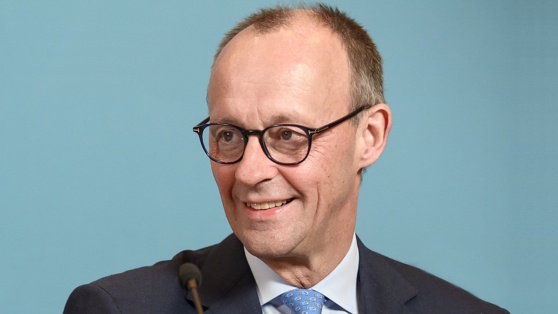    Мерц назвал переговоры России и Украины небольшим позитивным сигналом © photocosmos1/Shutterstock/Fotodom