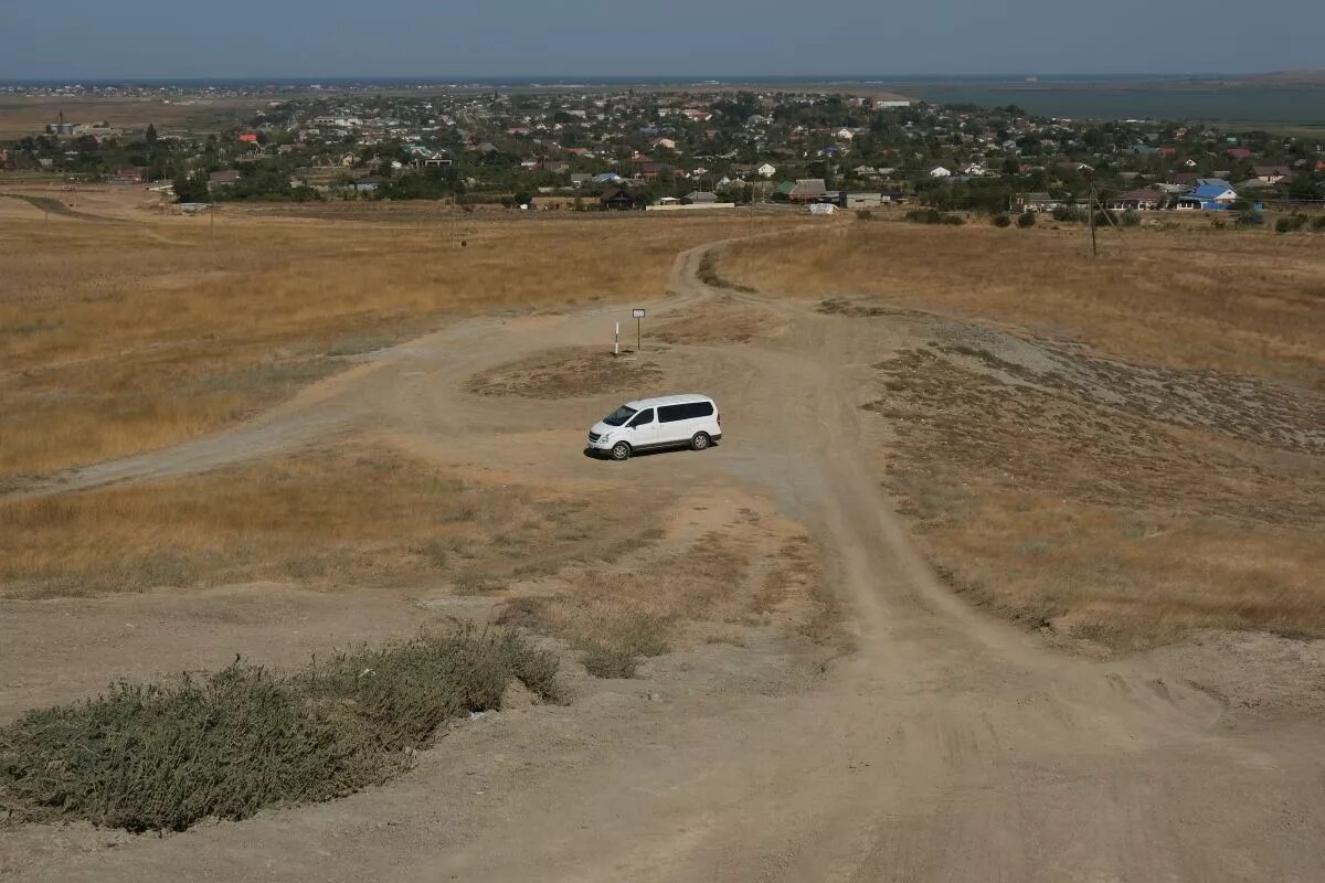 Грязевой вулкан – одна из главных достопримечательностей станицы Ахтанизовской в Темрюкском районе Кубани.
Фото: Михаил Ступин