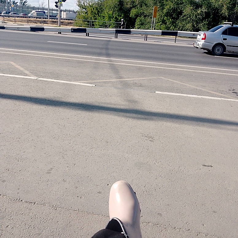 На улице сухо, а я в сапогах) Деревня😂