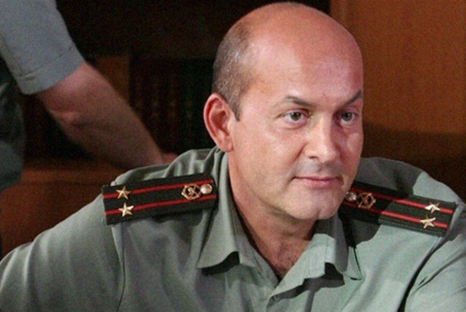 Вячеслав Гришечкин, кадр из сериала "Солдаты"