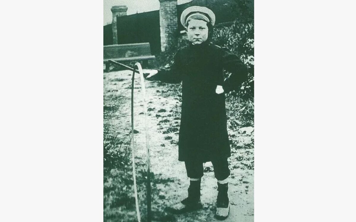 Жан Габен в Детстве. Фото из открытых источников в интернете.