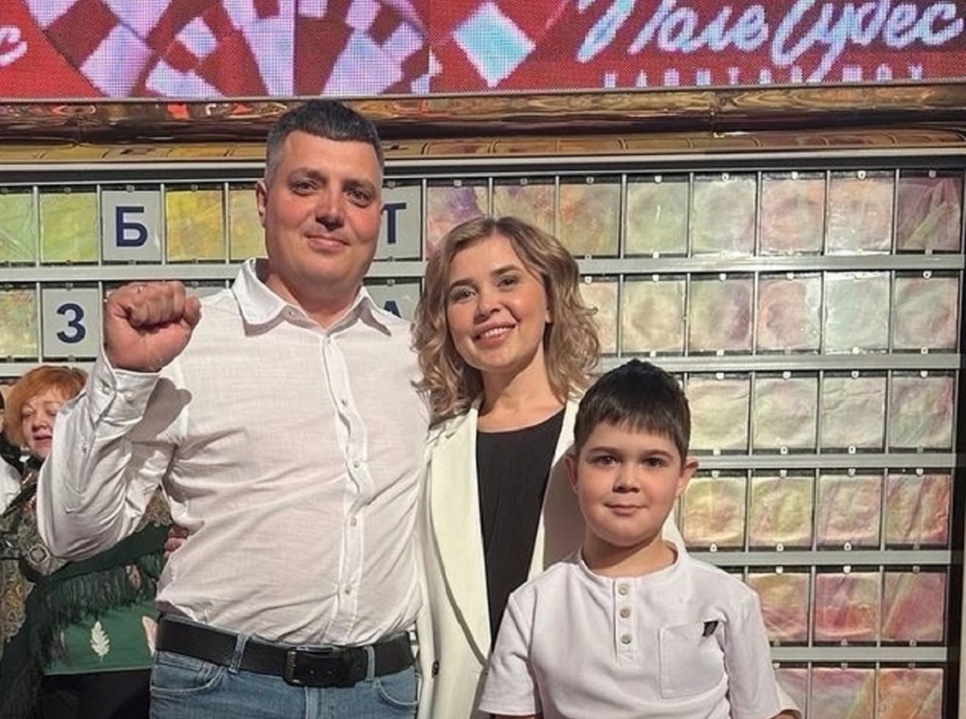    Муж и сын Анны Булатовой болели за неё в студии шоу