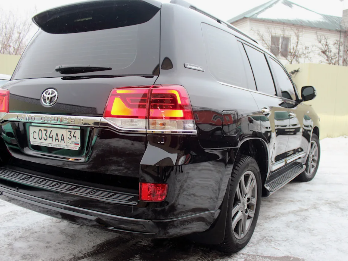 Toyota Land Cruiser 200
