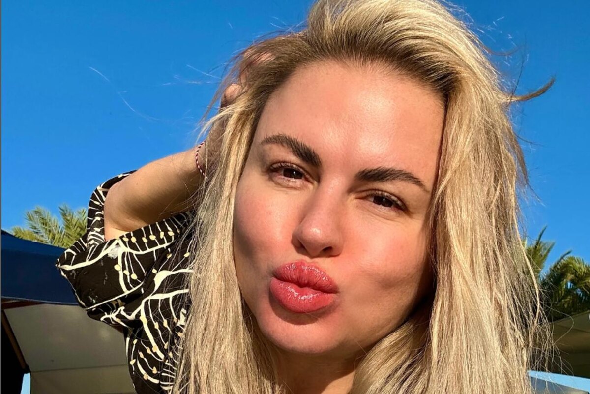    Анна Семенович соцсети