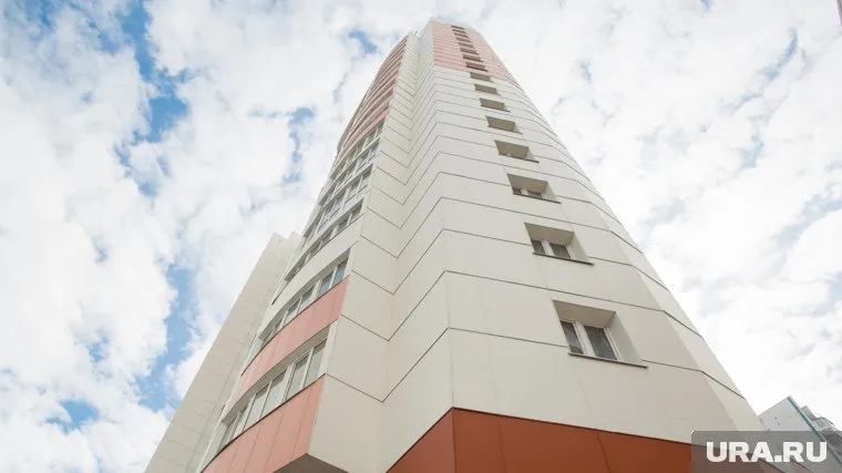 В Нижневартовске не могут достроить дом уже 13 лет
Фото: Александр Кулаковский © URA.RU