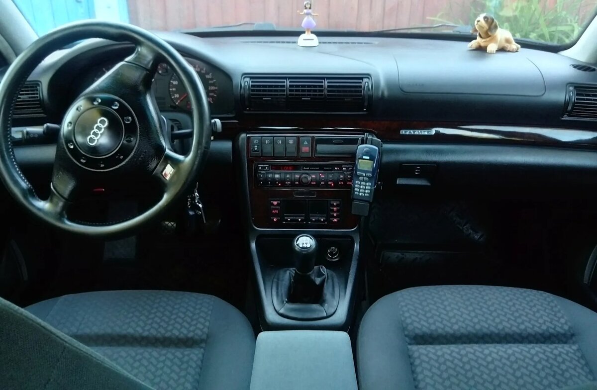 audi a4 салон.