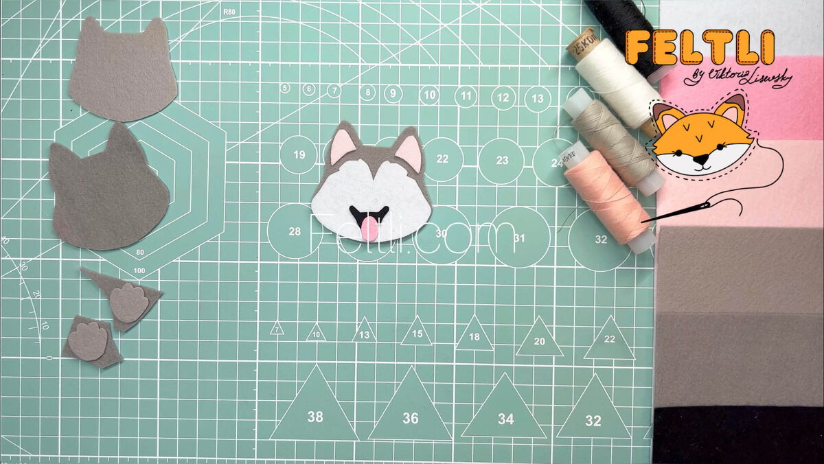 Шаг 1. Вырезаем все элементы выкройки из мягкого и жёсткого фетра.