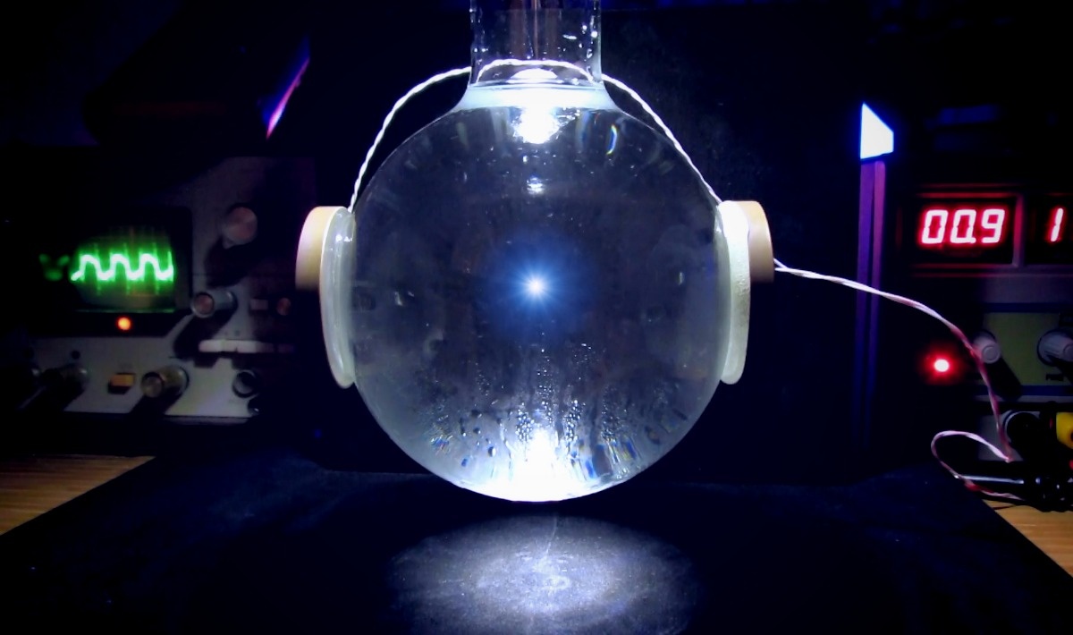 Сонолюминесценция в действии / © habr.com