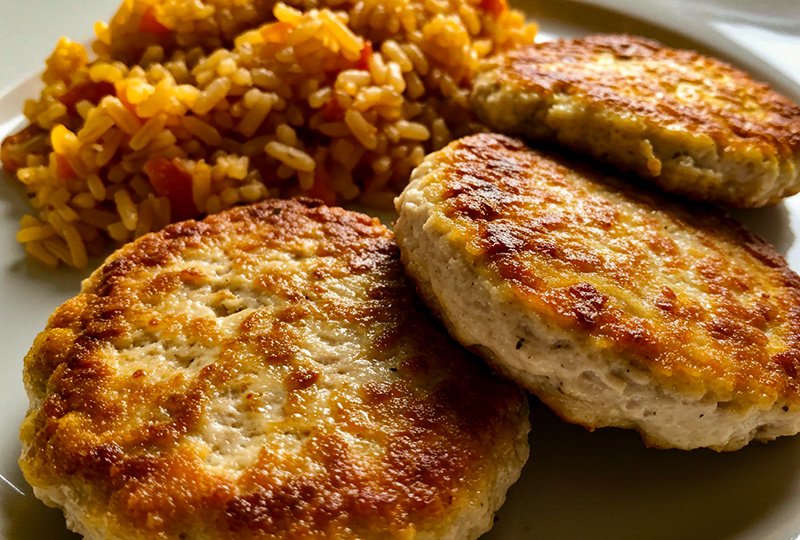 Те самые домашние котлеты из свинины! Сочные, пышные и невероятно вкусные!