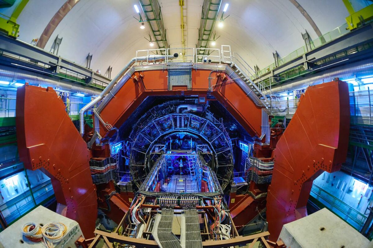 Детектор ALICE (источник фото: CERN)