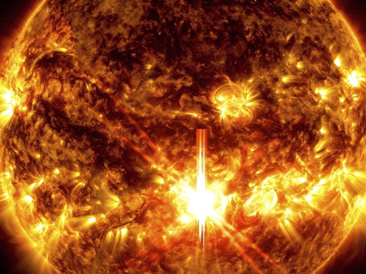    На Солнце произошёл выброс плазмы длиной 1 миллион километров