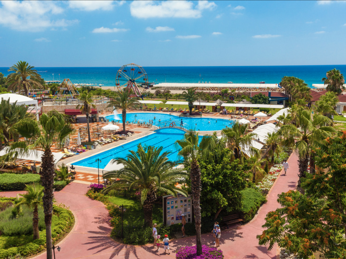 Club Hotel Turan Prince World 5*