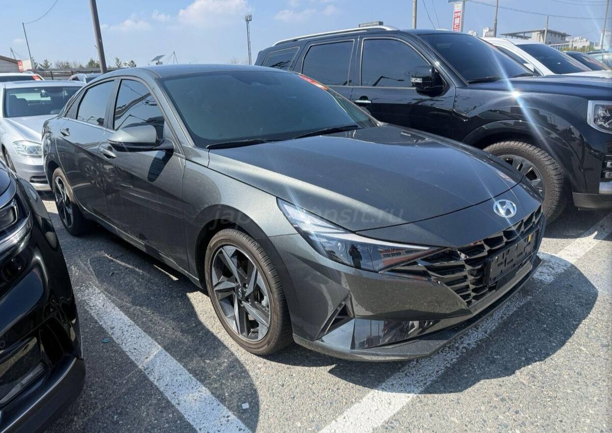 Hyundai Avante. Источник: скриншот из Телеграмм канала "Япония Транзит"