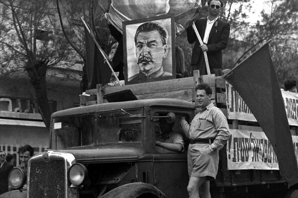 Первомайский парад 1949 года в Тель-Авиве, устроенный сионистами-социалистами / Israeli Government Press Office 