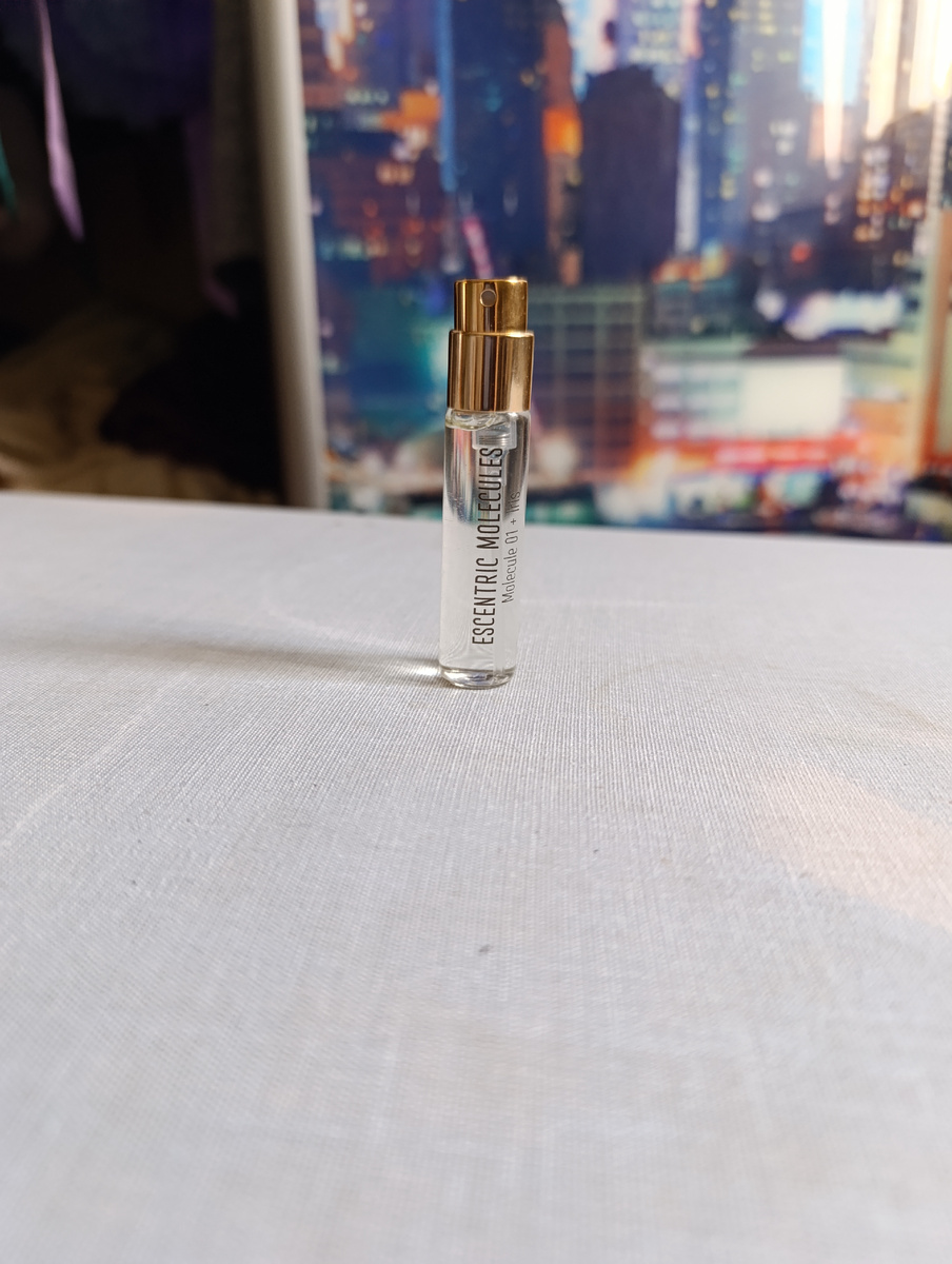 Фото автора. Отливант molecula 01 +iris.