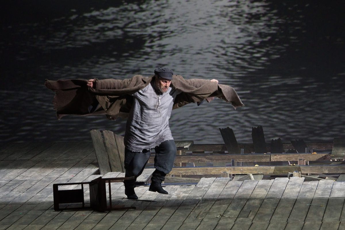 Мельник - Д. Ульянов, фото с официального сайта МАМТ