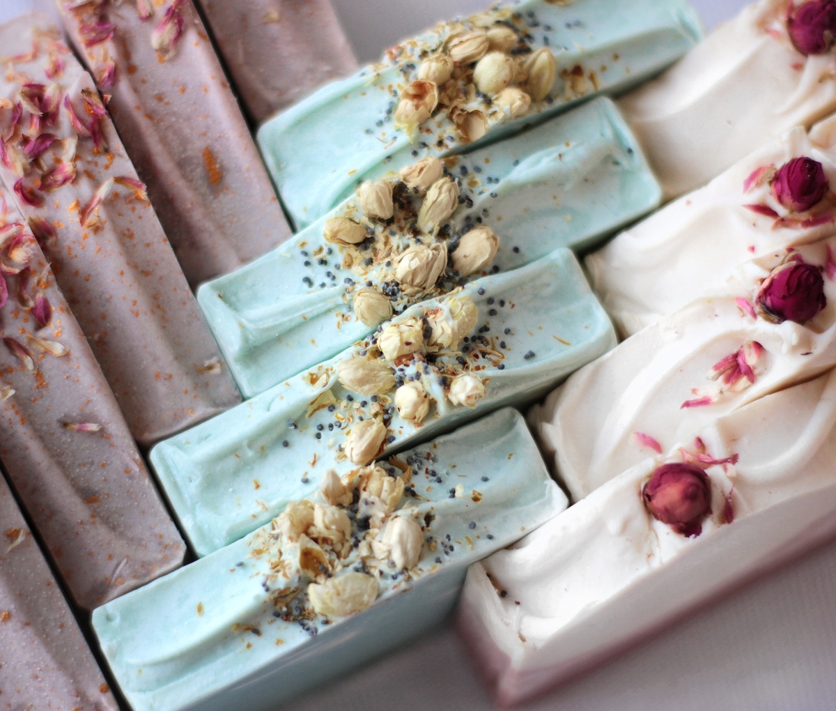 Коллекция натурального мыла.