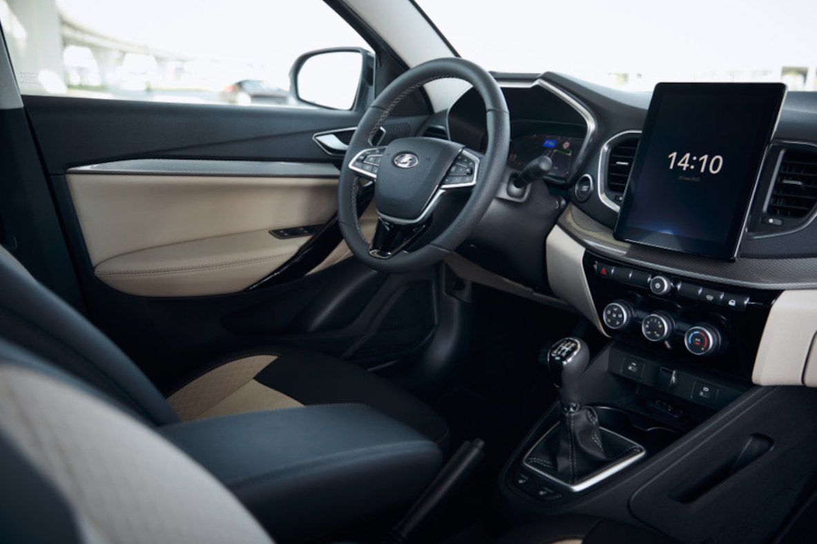 Салон Лады Весты - автомобиля для рукастых