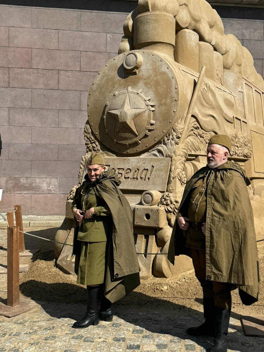 Фото автора Крутите стрелкугалерии вправо