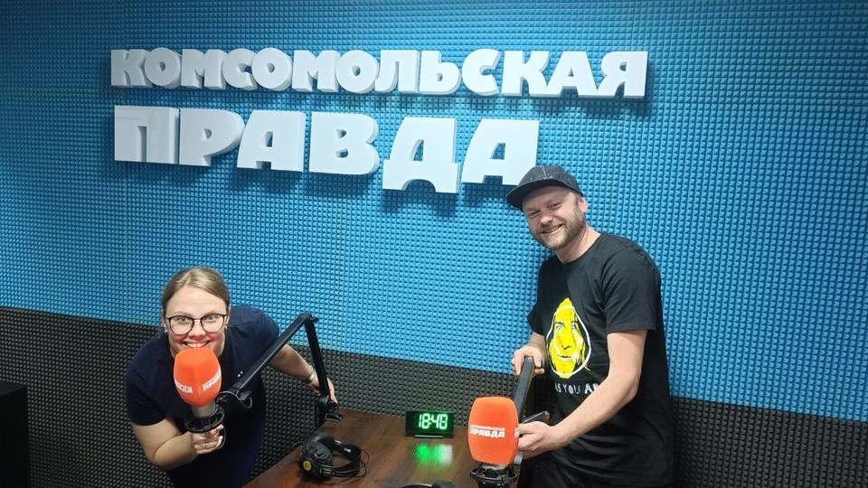    В гостях у Радио КП Новороссия Алексей Расщупкин (группа Тау-кита). Фото: Личный архив Галины Майер