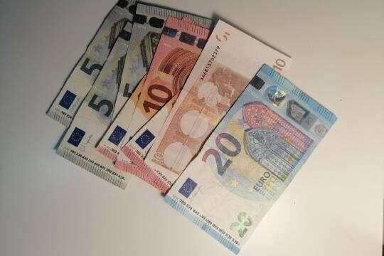    В Европе активнее всего ведут борьбу с оборотом наличных