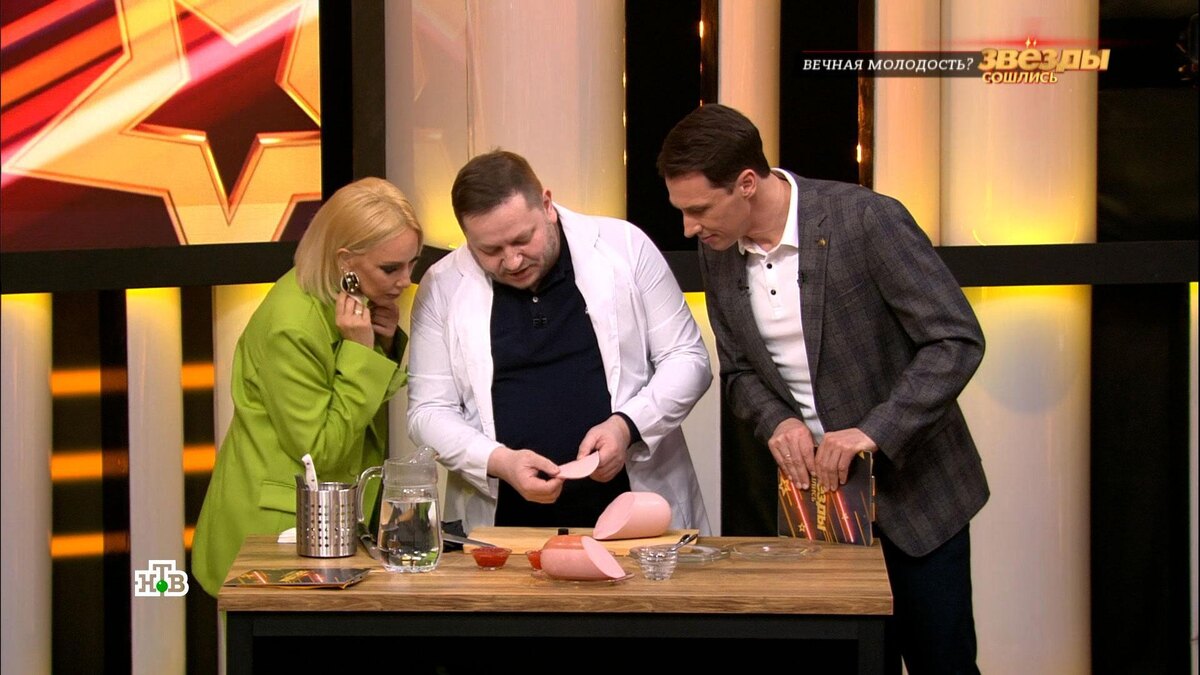    Гастроэнтеролог показал, как проверить качество вареной колбасы