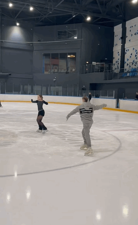 Алёна Косторная