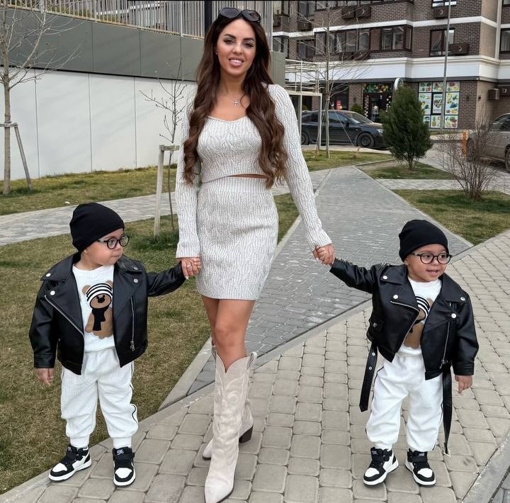 Юля Ефременкова с детьми (фото из Telegram)