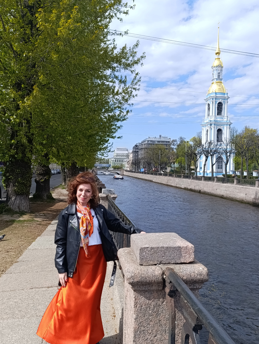 Автор. Крюков канал.