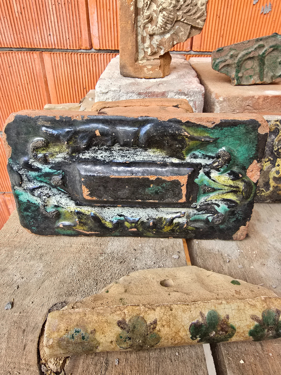 Старинные изразцы