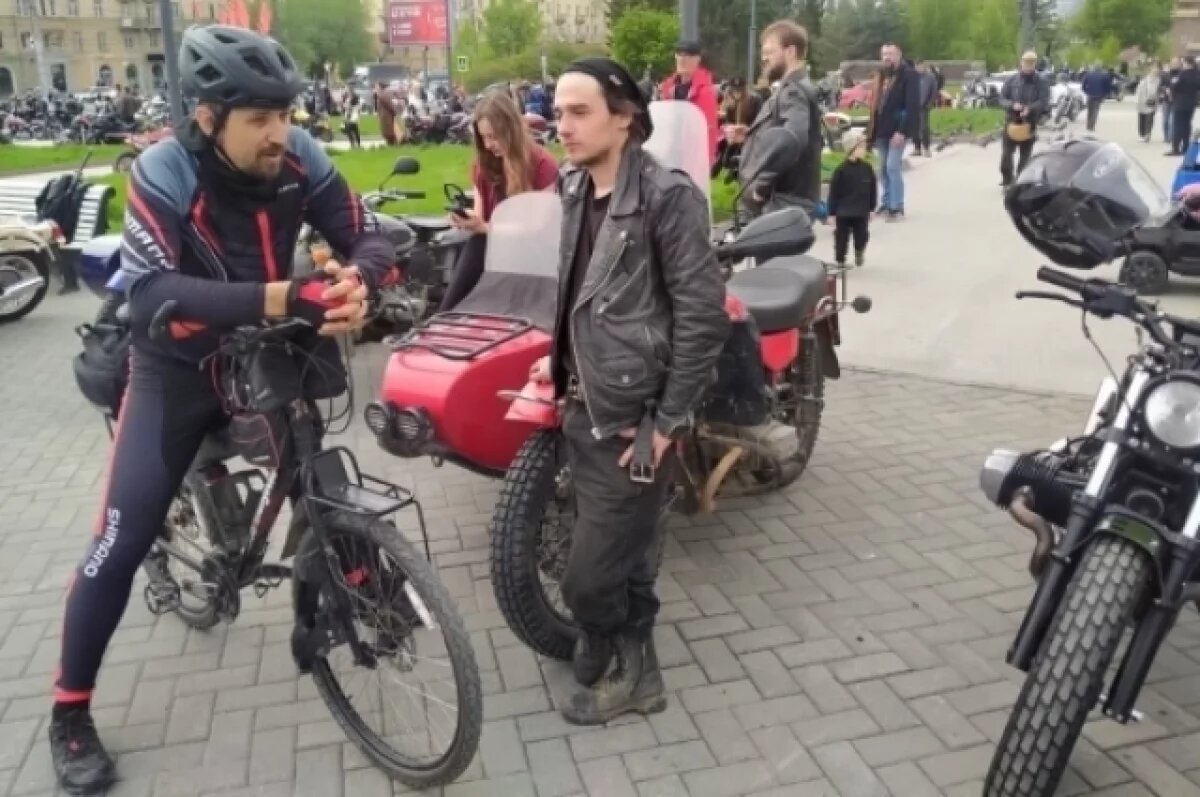    Мотосезон открыт: свыше 400 байкеров проехали по Новосибирску