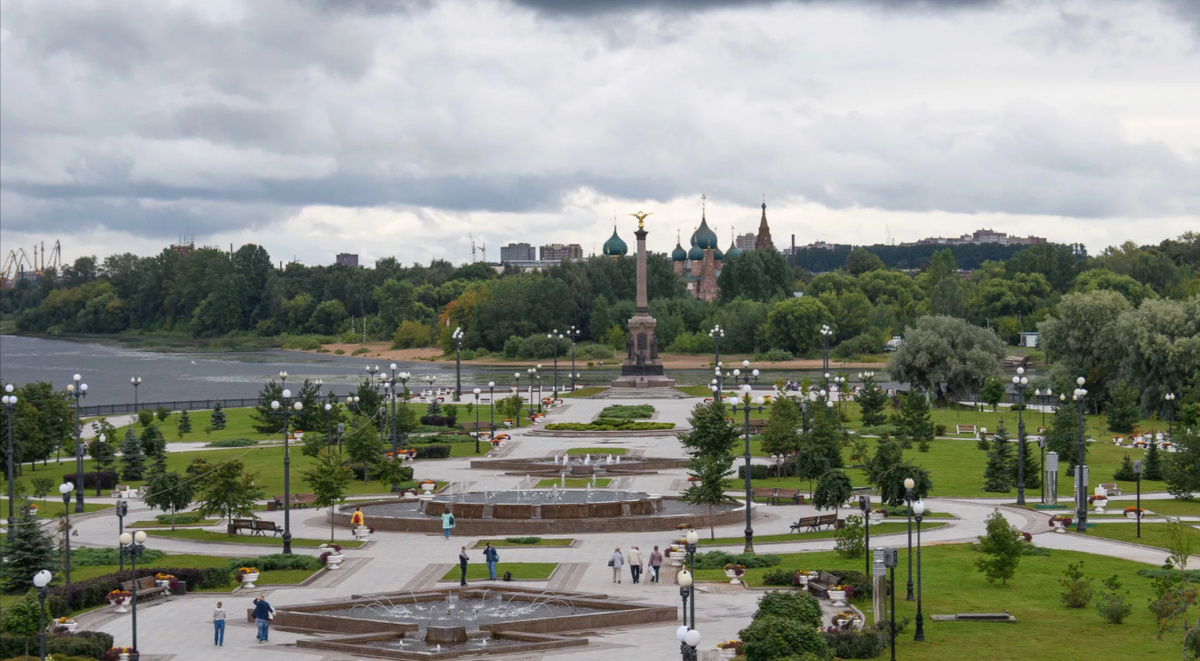 Иллюстративный материал заимствован из общедоступных ресурсов интернета, не содержащих указаний на авторов этих материалов и каких-либо ограничений для их заимствования