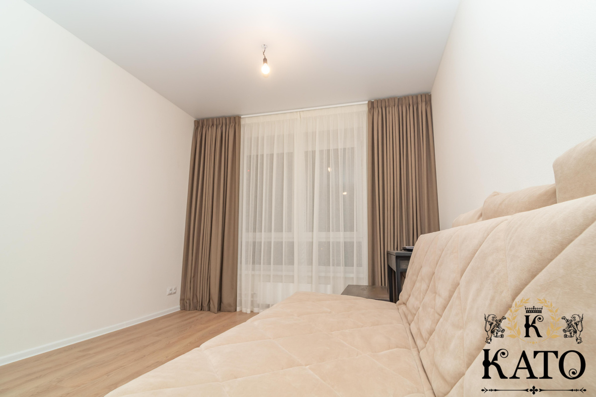 Классические шторы в гостинную