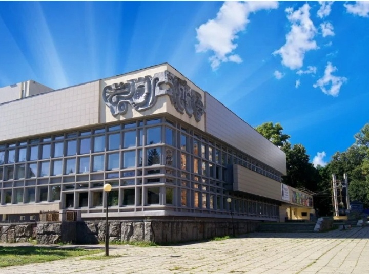 Нижегородский ТЮЗ// фото автора 