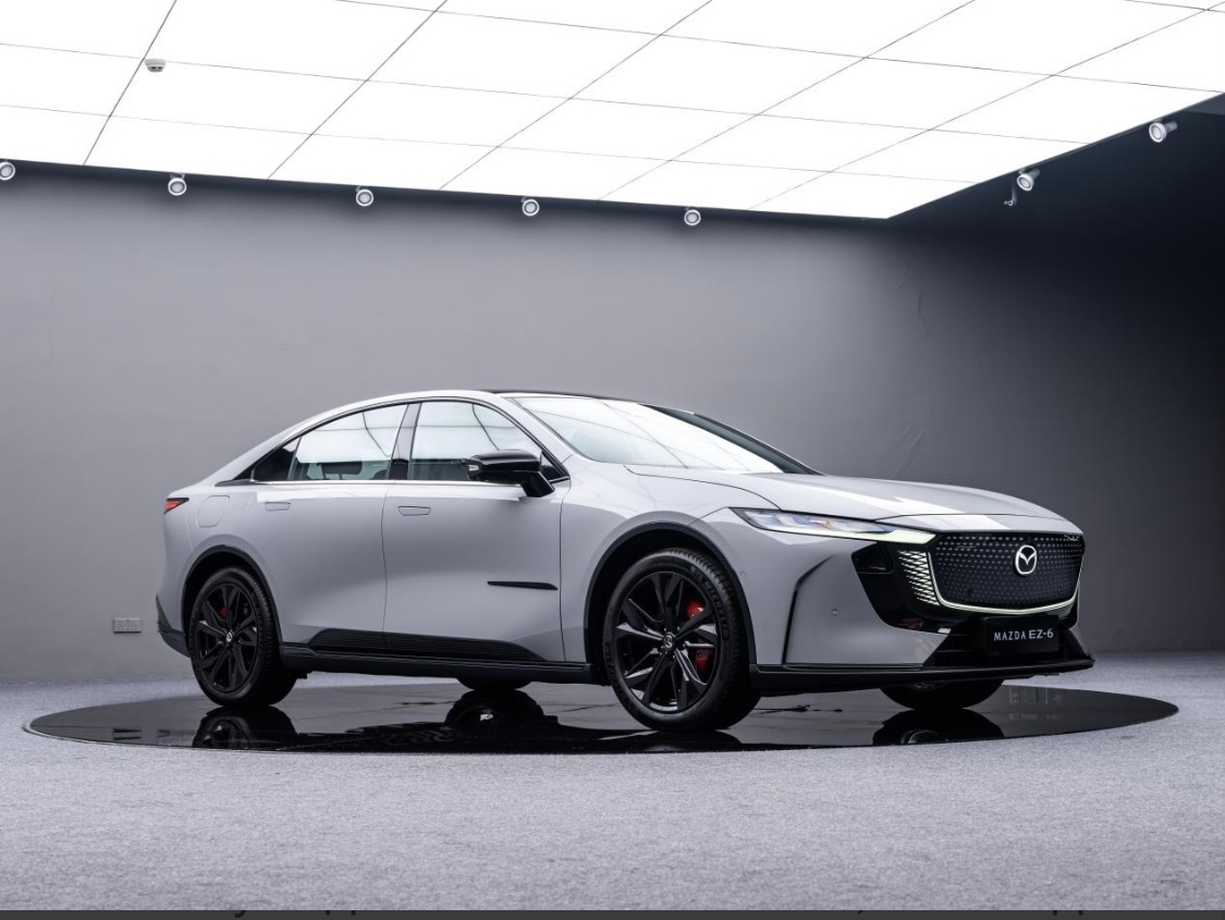 Mazda представила автомобиль Mazda EZ-6 Sports Edition