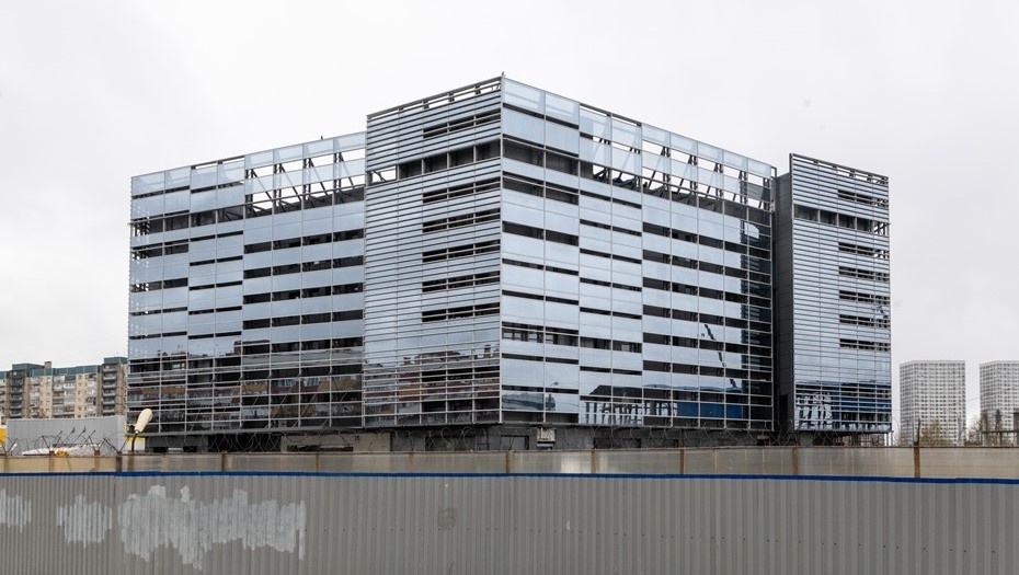    Завершение строительства здания станции местно "Юго-Западная" в Петербурге Автор фото: Тихонов Михаил/"ДП"