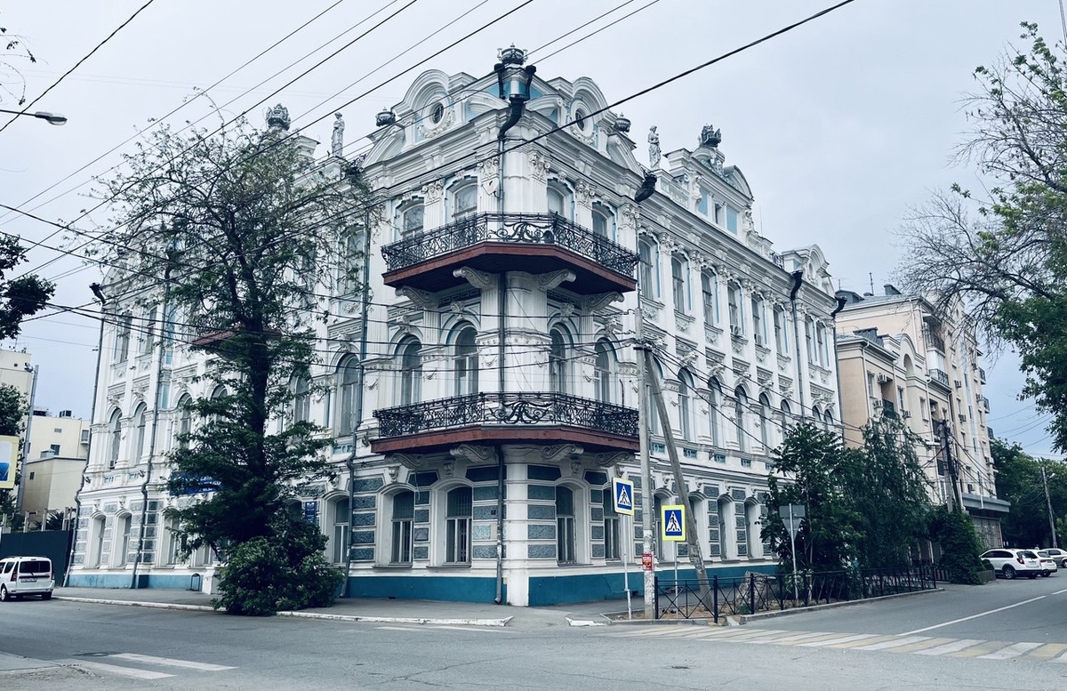 Вот как выглядит этот великолепный дом сейчас