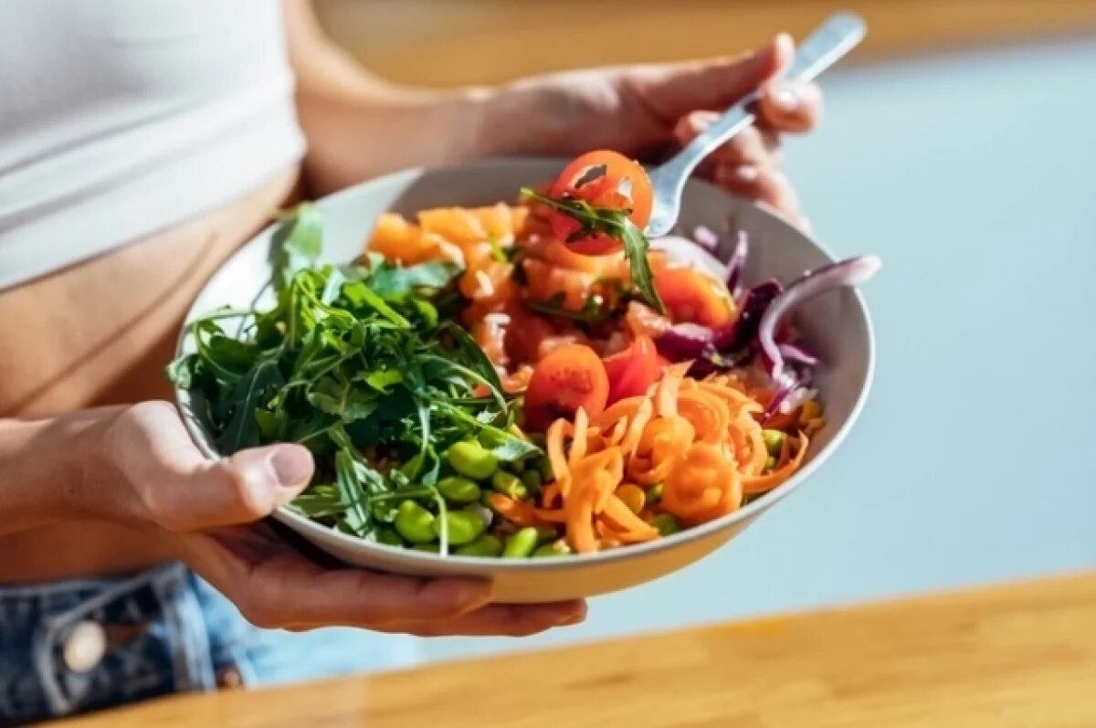    Нутрициолог Стародубцева назвала три опасные для организма диеты