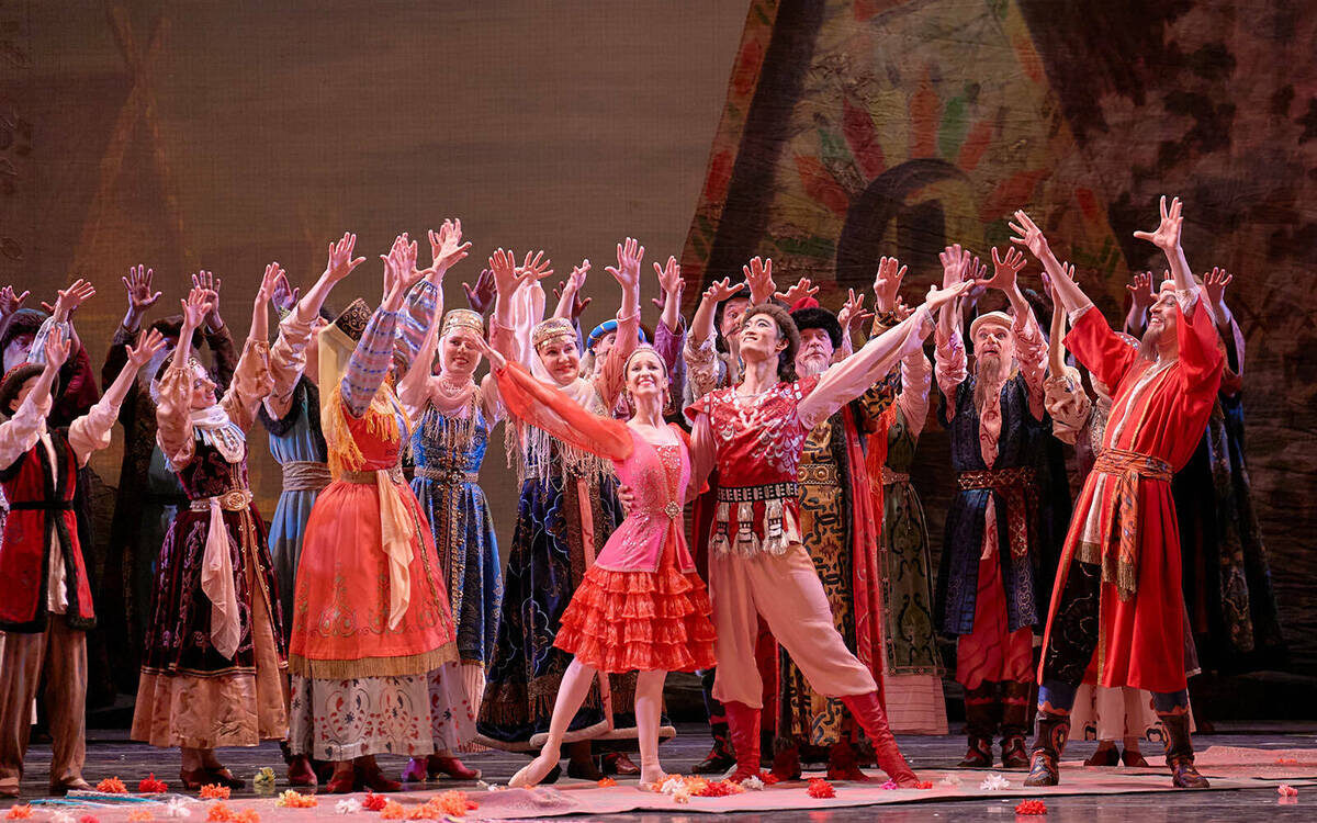 Показы «Шурале» посвятили не только юбилею самого балета, но и 80-летию Великой ПобедыФото: пресс-служба Раиса РТ