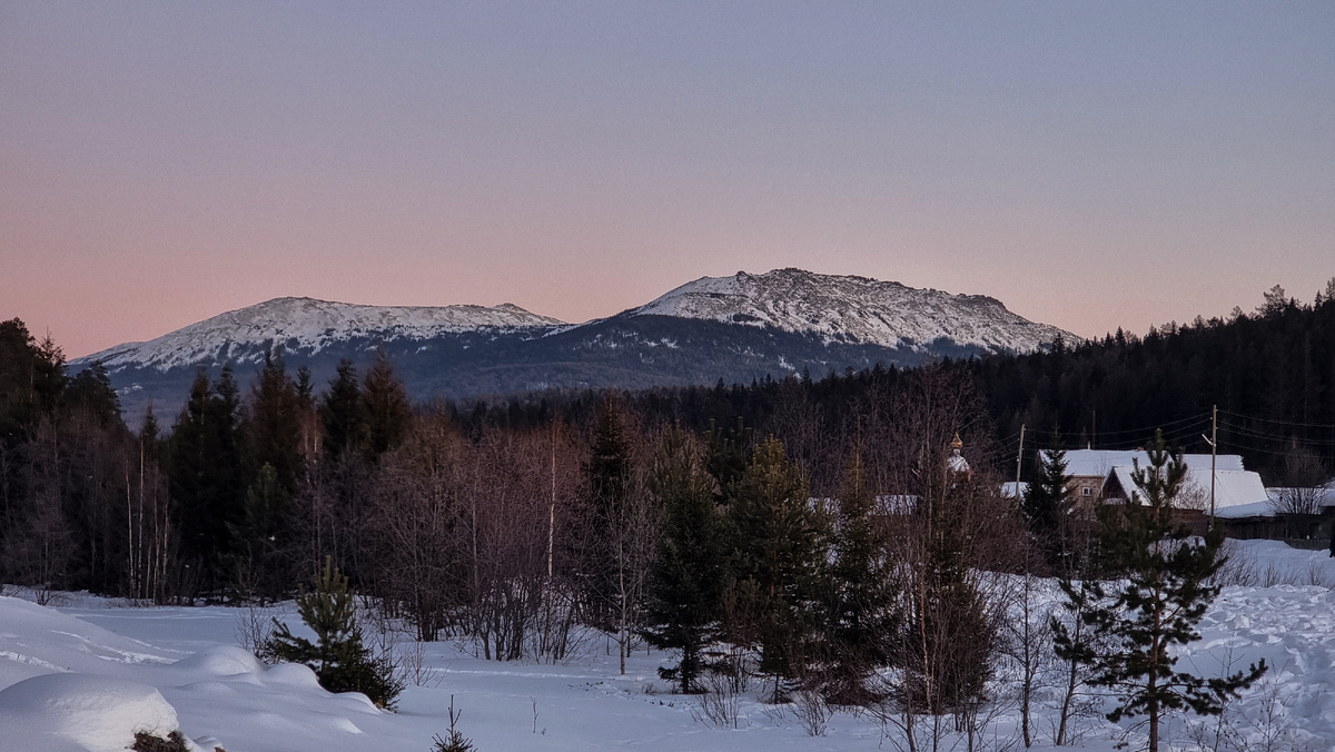вид из поселка Тюлюк 