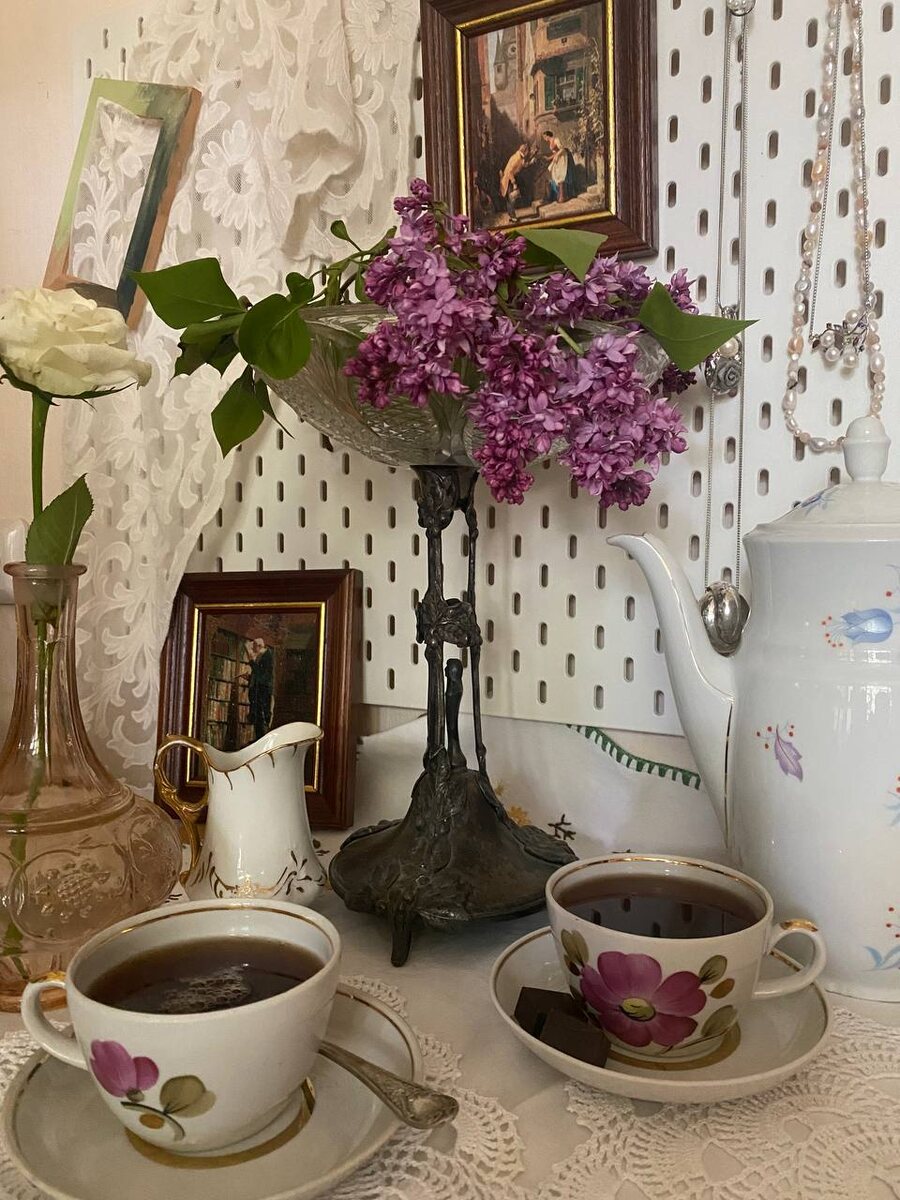 Я бы и эти чашечки тоже на конкурс отправила. Возможно, в следующий раз получится более удачно