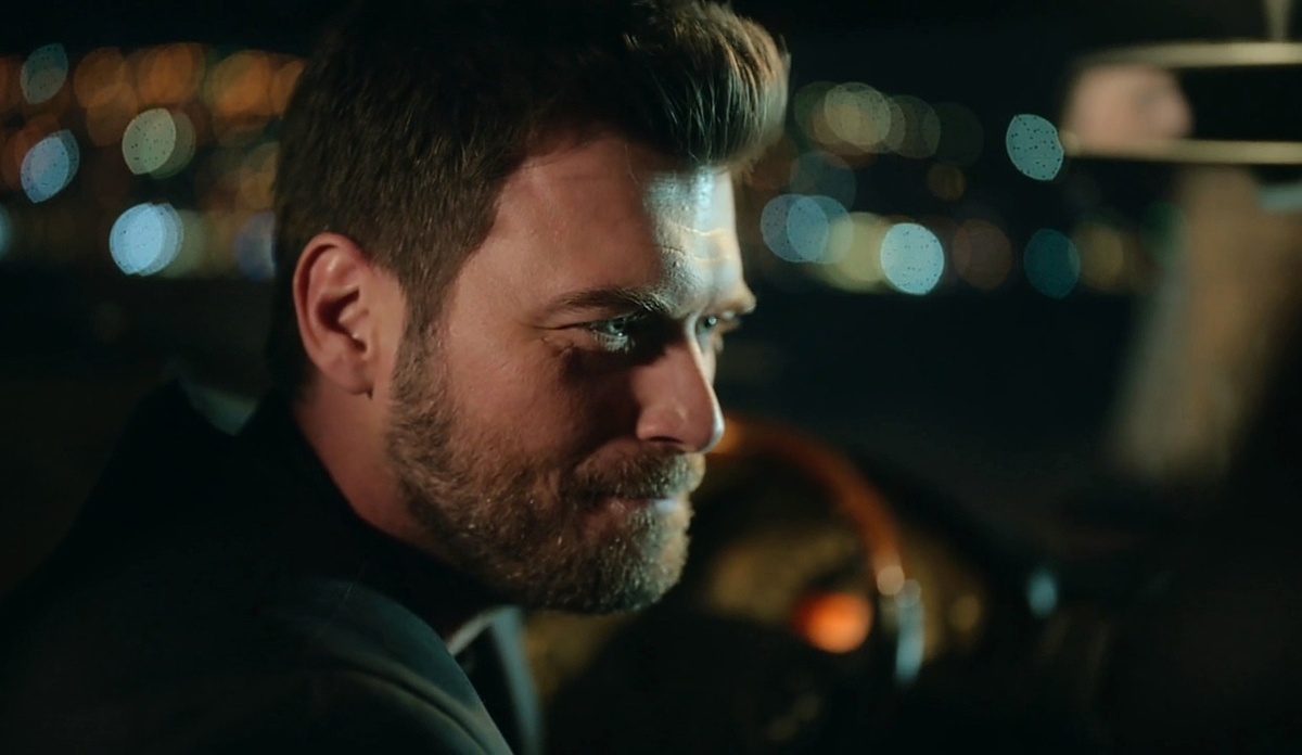 Кыванч Татлытуг в сериале "Семья". Источник фото: скриншот автора публикации 