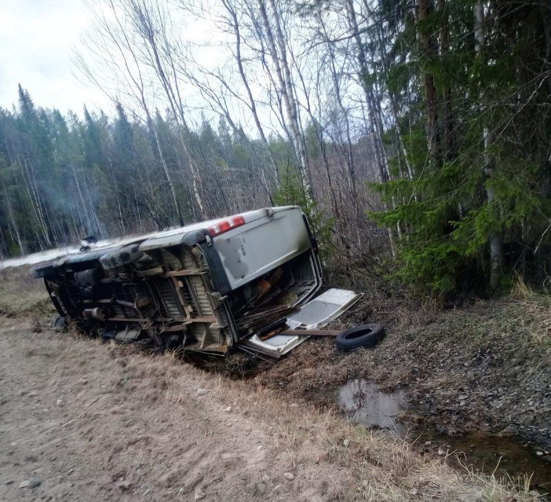    Водитель микроавтобуса из Белоруссии погиб в ДТП на трассе в КарелииГоскомитет по безопасности
