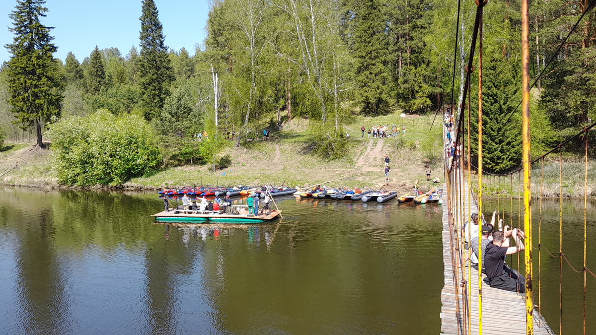 Река Чусовая, поляна у Аннушкиного моста