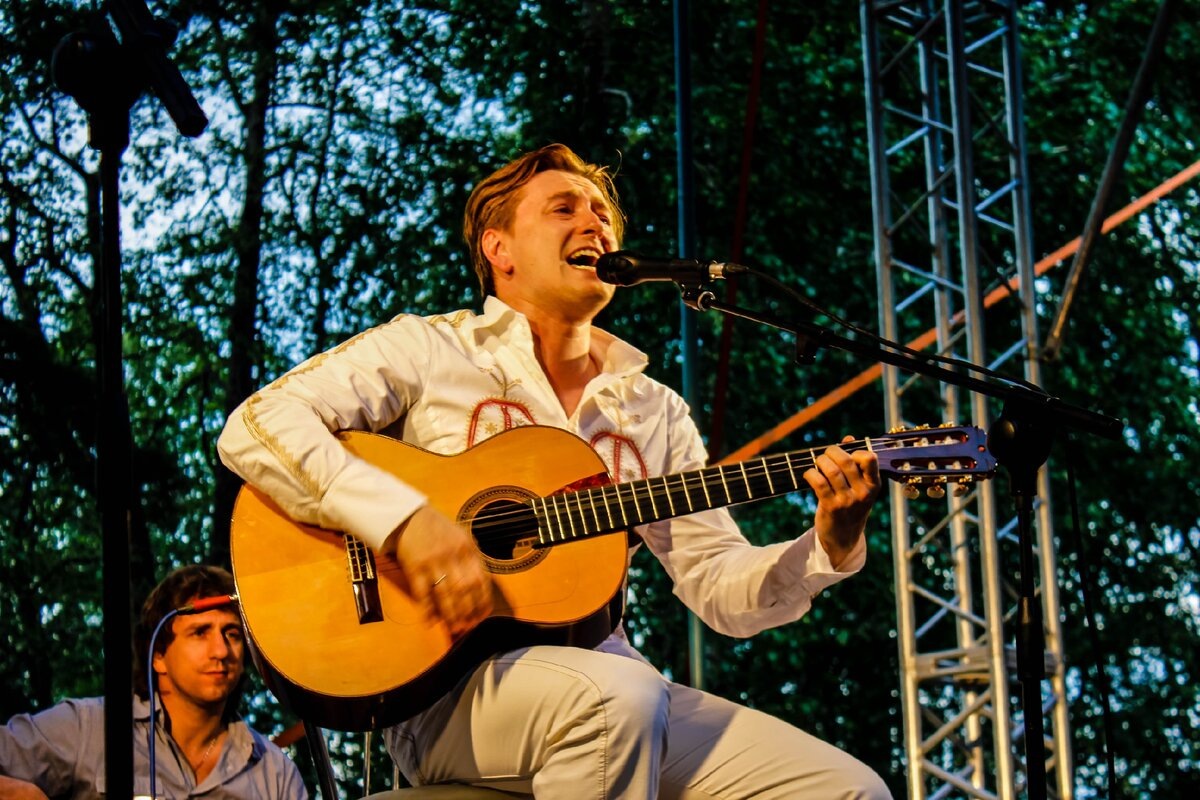 Сергей Безруков