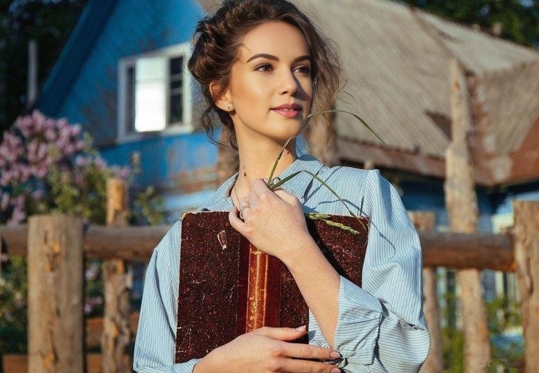 Дом с запахом яблок