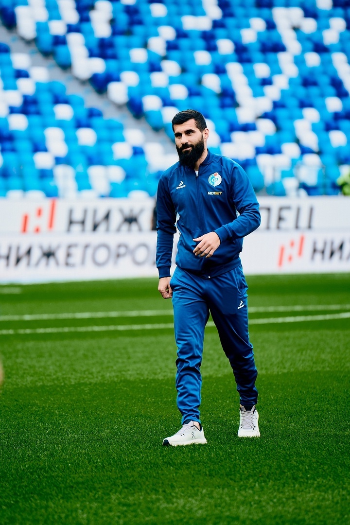 Ираклий Квеквескири перед игрой в Нижнем Новгороде