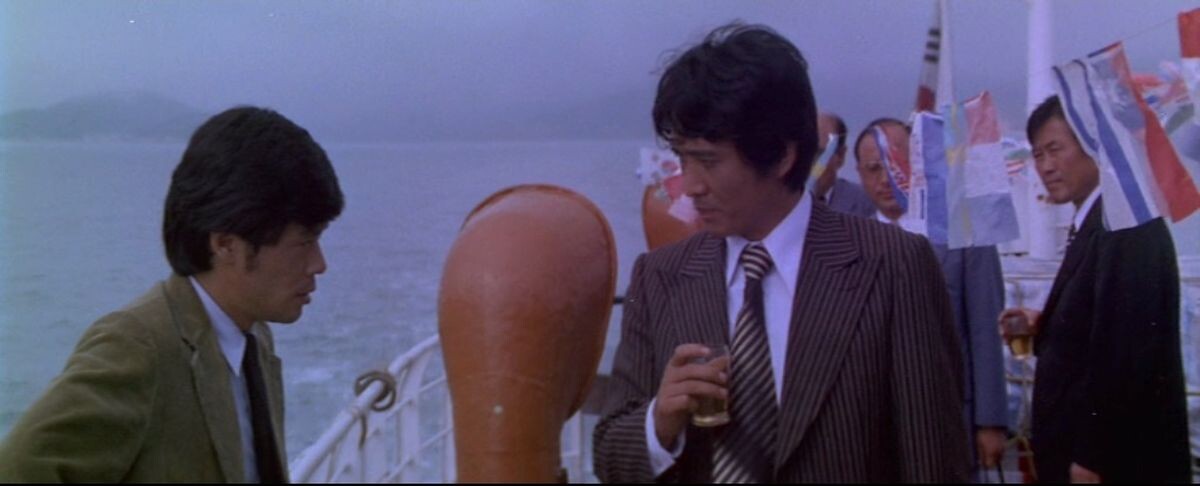 Кадр из фильма «Остров Ио» (1977): Чун Нам Сук (Чун) и Сон У Хён