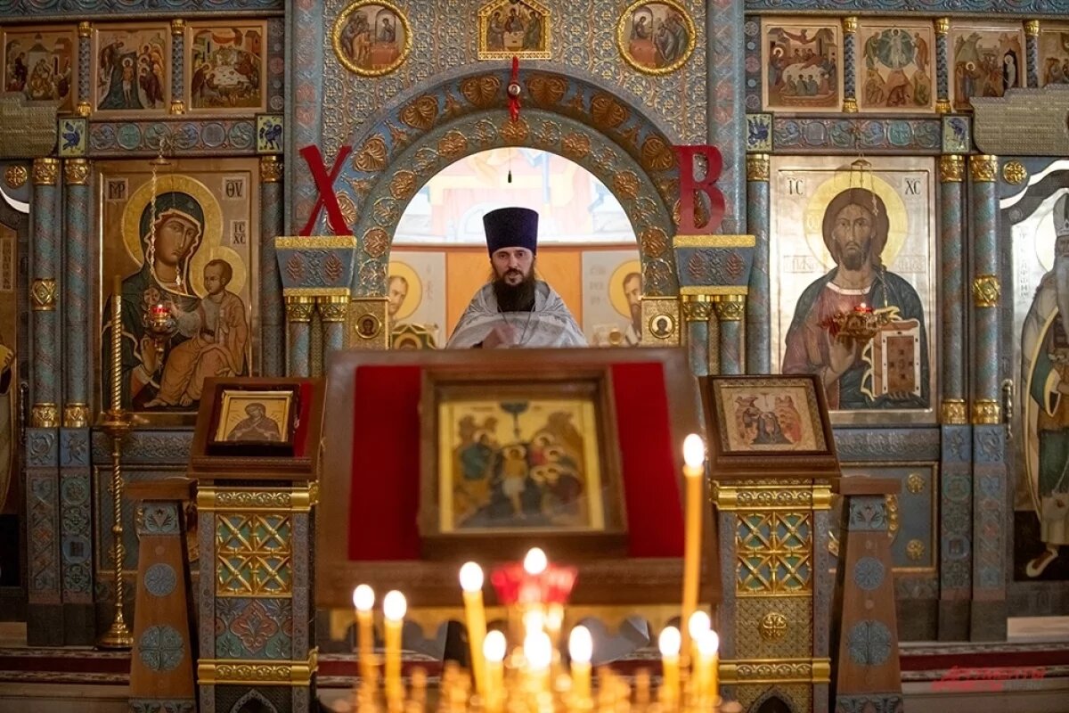    Россиянам рассказали, как правильно выбрать крестных родителей