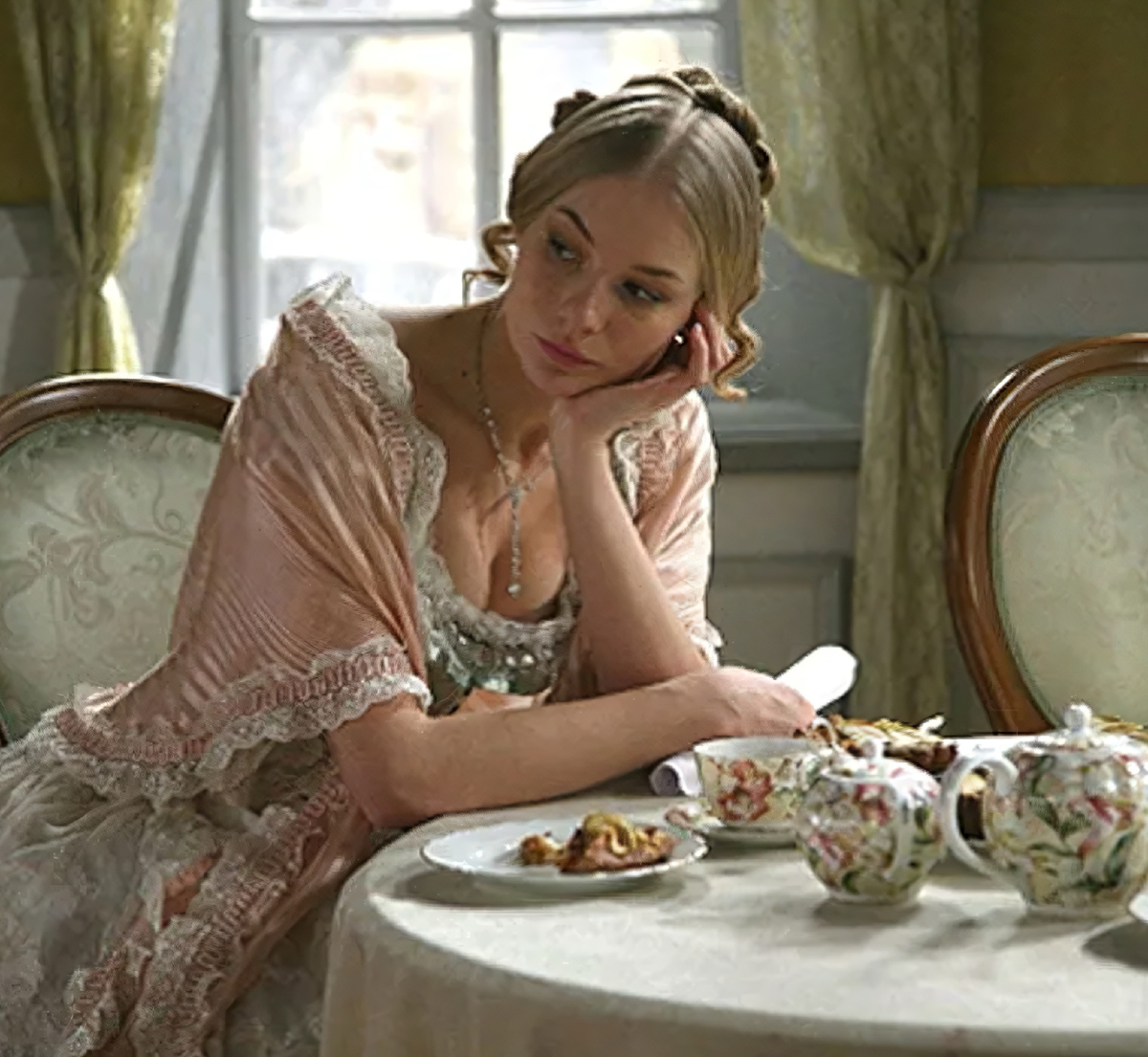 Елена Аросьева кадр из сериала «Одна ночь любви»